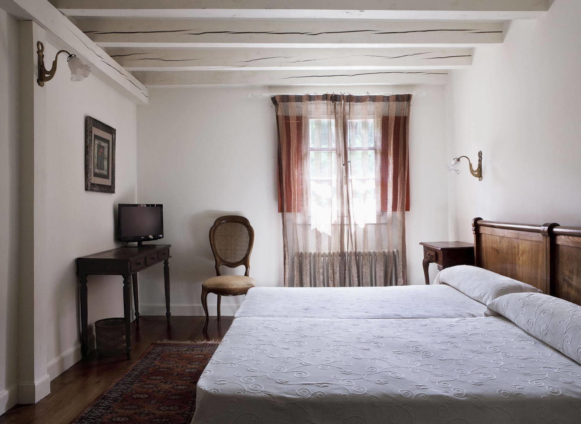 Hotel Iraragorri غالداكو المظهر الخارجي الصورة